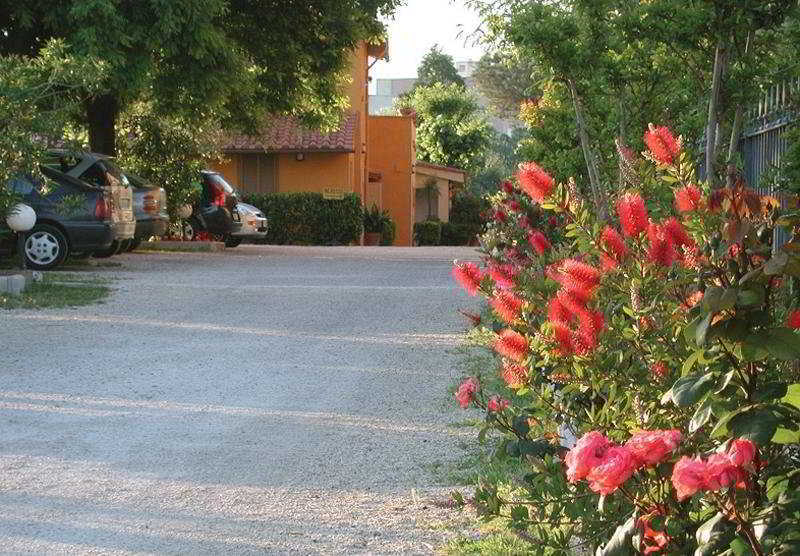 Orto Di Roma Hotel Exterior photo